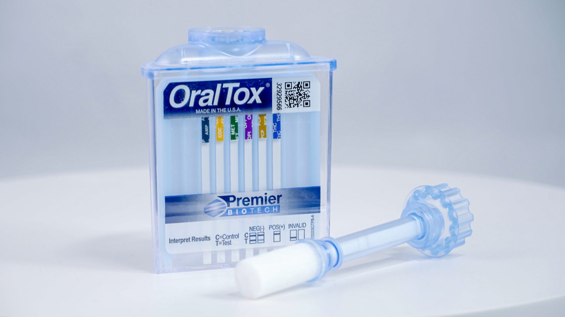 A box of oral-b toothbrushes with the handle in front.